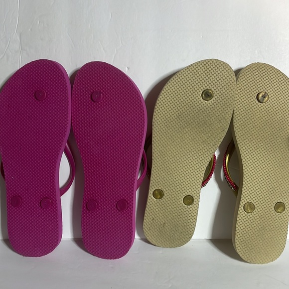 Bundle lot 2 pairs of Old Navy flip-flops sandals one with beads women Sz 7.5 - Picture 5 of 7